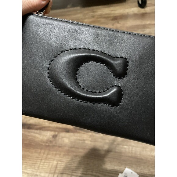 Coach Large CornerZip Wristlet CR392 Smooth Black Leather Wallet $168 Retail - Picture 4 of 6